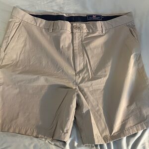 Vineyard Vines Men's Tan Flat Front Shorts